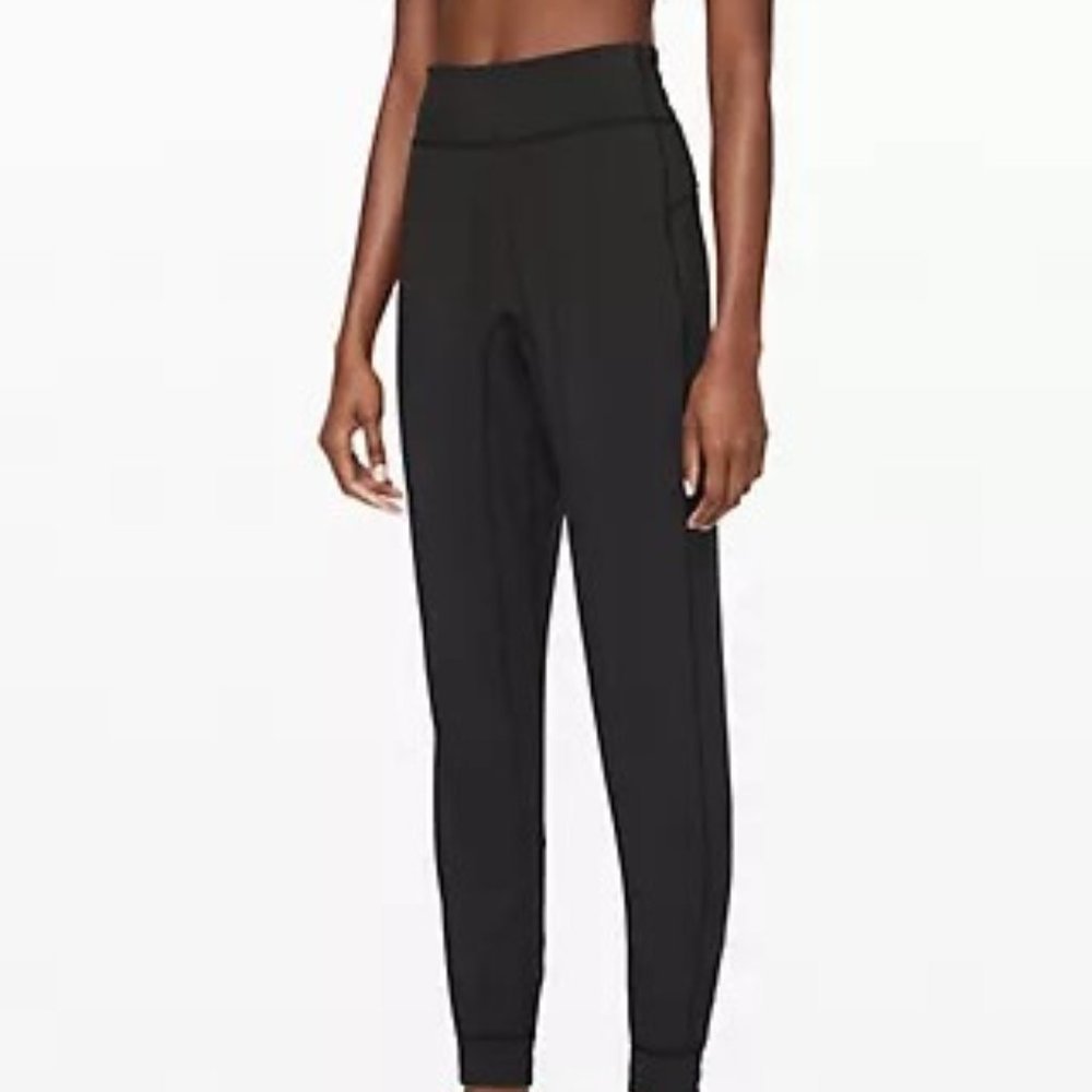 Lululemon Sunsetter High Waisted Jogger sz. 8 charcoal black